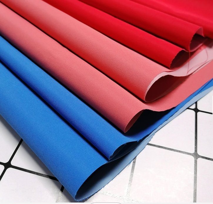 228t PVC 코팅 직물 Taslan 재킷 야외 착용 직물